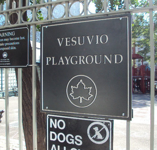 Vesuvio Playground Sign