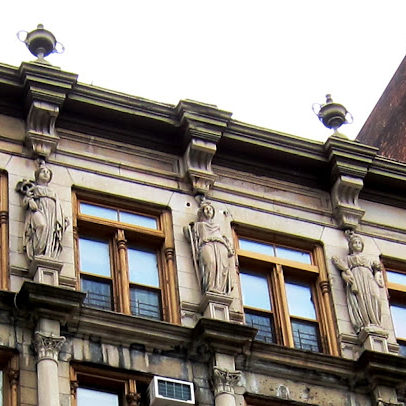 Caryatids on 542-544 Broadway